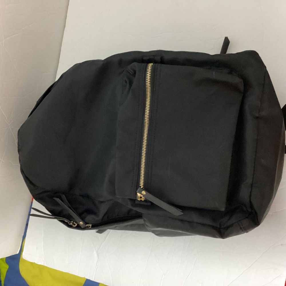 HAWLANDER UNISEX BLACK  BACKPACK LIGHT MEDIUM SIZE 11x17x5 - Picture 6 of 13